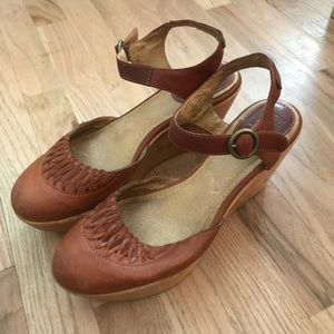 Frye Womens Blair Ankle Strap Wedge Size 11